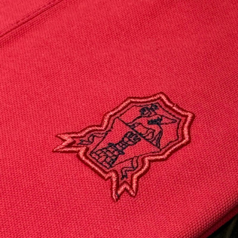 Apparel — TGeU2C4EyAAN view