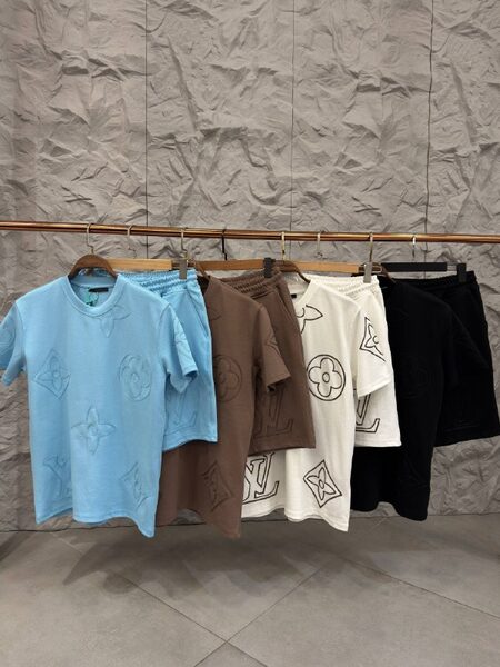 Apparel — TGeZ1CYI-XeB