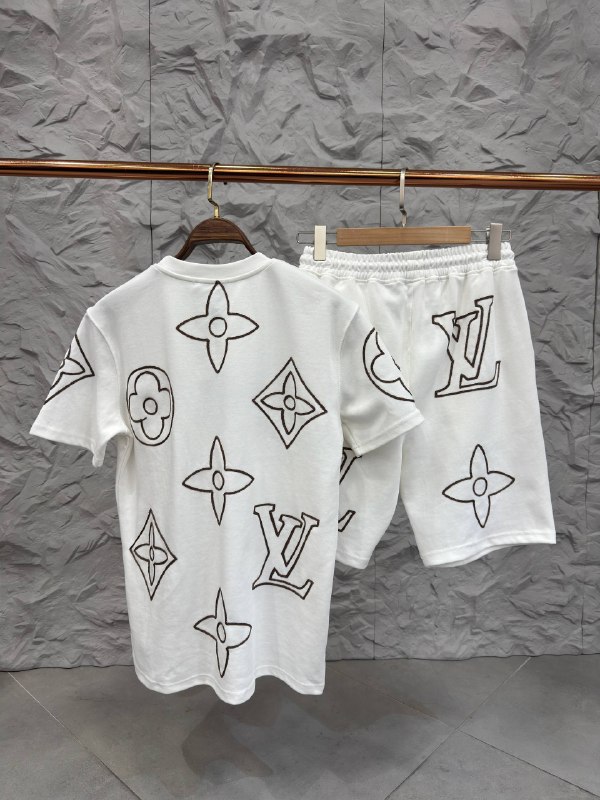 Apparel — TGeZ1CYI-XeB view