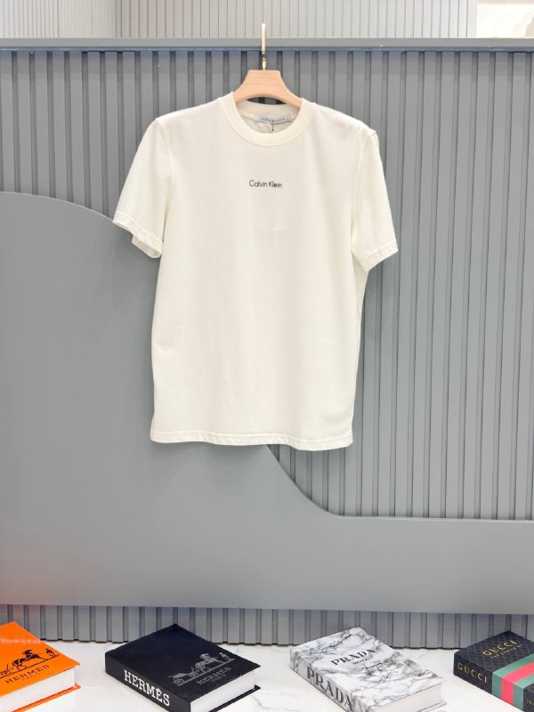 Apparel — TGef4jw8ymA0