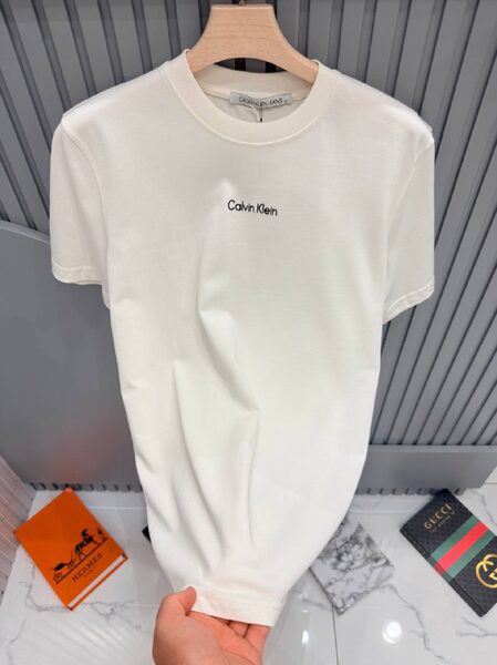 Apparel — TGef4jw8ymA0 view 2