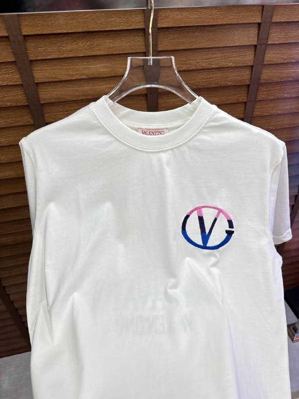 Apparel — TGefkTlo4h_8