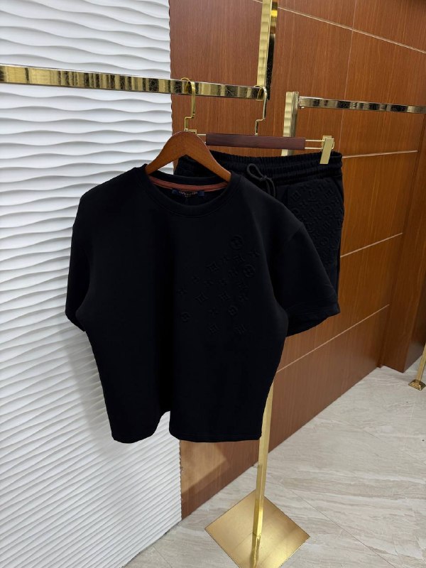 Apparel — TGek2hRm9Rb-