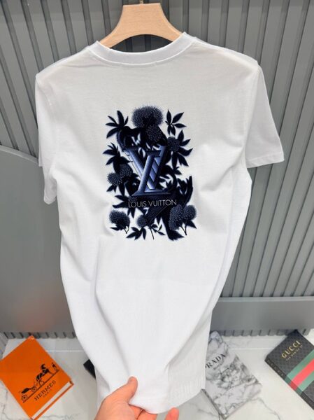 Apparel — TGepNTmDpc5o view 3