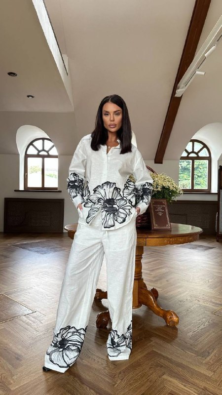 Apparel — TGf0IE7Fv_sA view