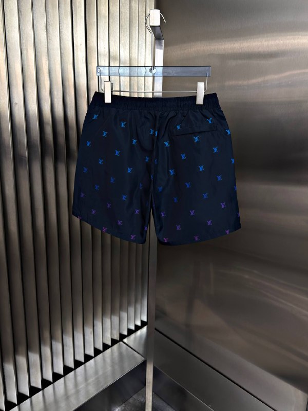 Apparel — TGf1cIBpiva7 view