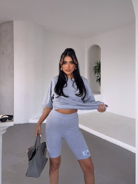 Apparel — TGf1co08UlpL view 3