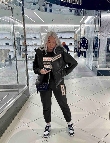 Apparel — TGf9DY_BlFie view 4