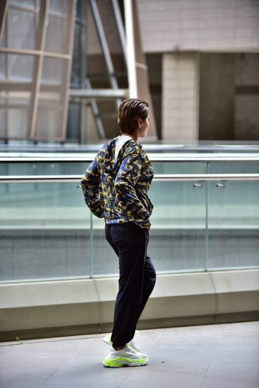 Apparel — TGf9VQRV9Bf_