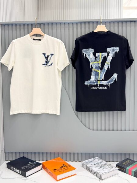 Apparel — TGfZ_veQMfrW view 3