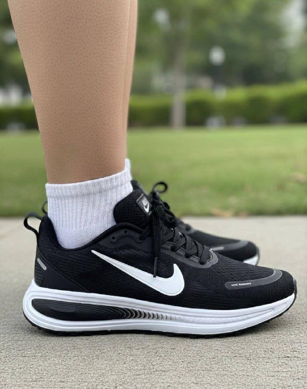 Men's Sneakers — TGf_rLtkJehO view