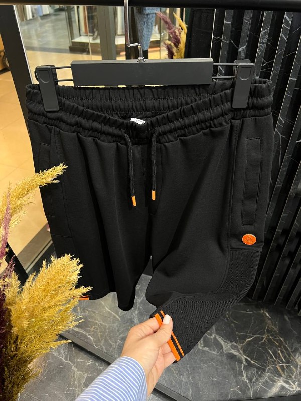 Apparel — TGfpN-PiAiCw view