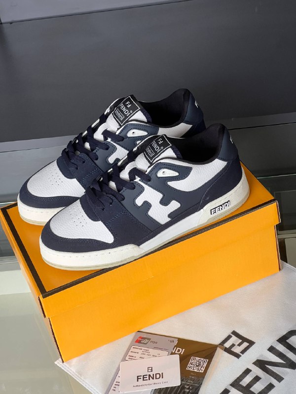Men's Sneakers — TGfqX6mC5qcm view