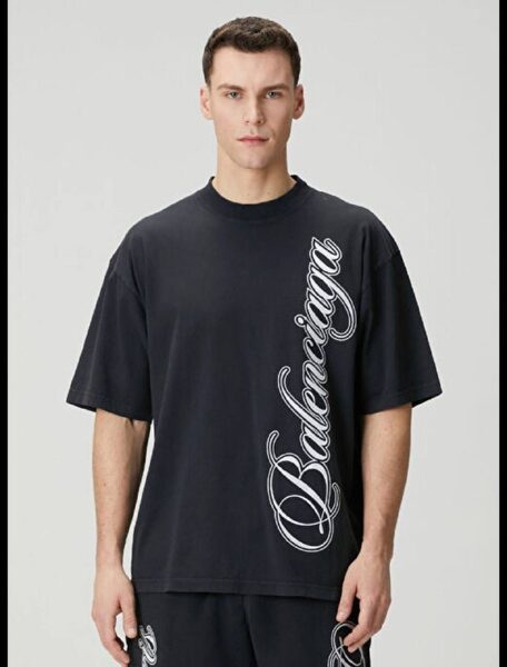 Apparel — TGg39W9EsA1v