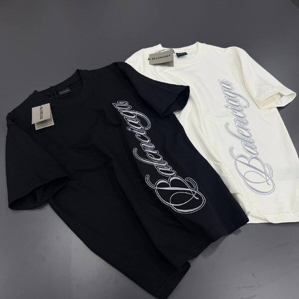 Apparel — TGg39W9EsA1v view 2