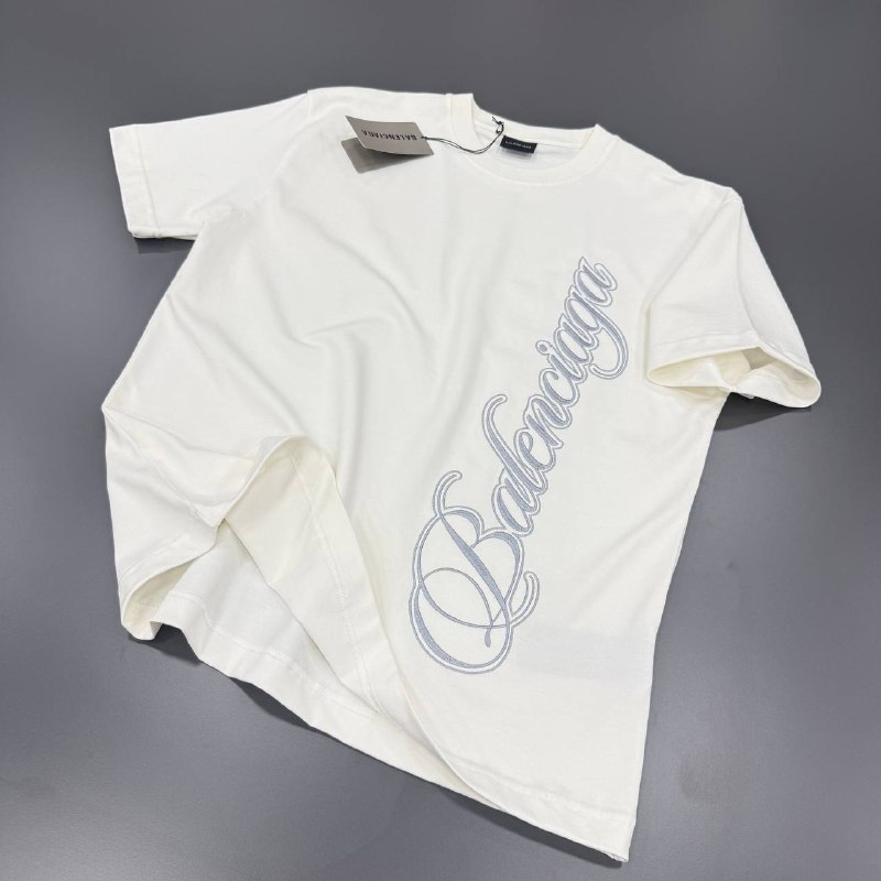 Apparel — TGg39W9EsA1v view