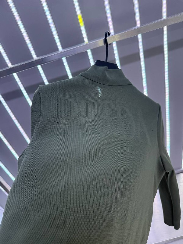 Apparel — TGg3FoOVUA4_ view