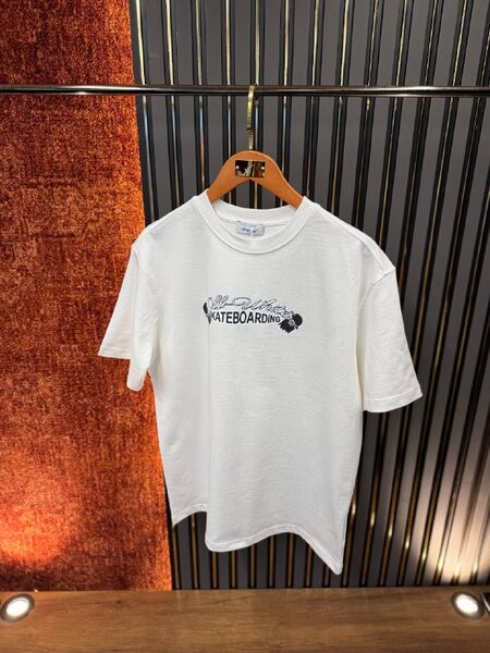 Apparel — TGg4zjPQdw6G view 3
