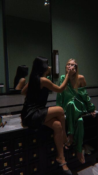 Apparel — TGgExZsz-RHO