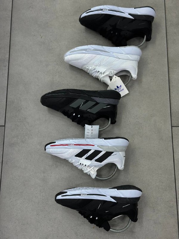 Men's Sneakers — TGgPrq1-sZYK view