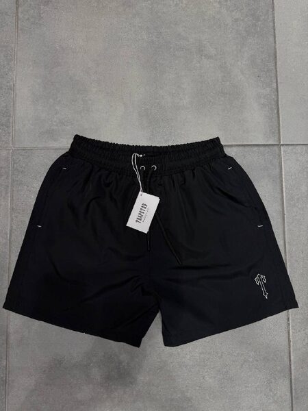 Apparel — TGgWh1zcCEOo view 2