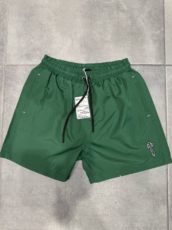 Apparel — TGgWh1zcCEOo view
