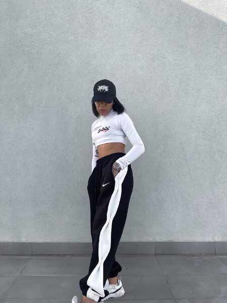 Apparel — TGgdrwdMgDM8