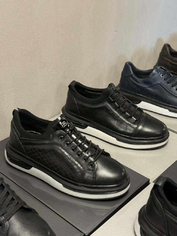 Men's Sneakers — TGgeDe1iKQu5 view