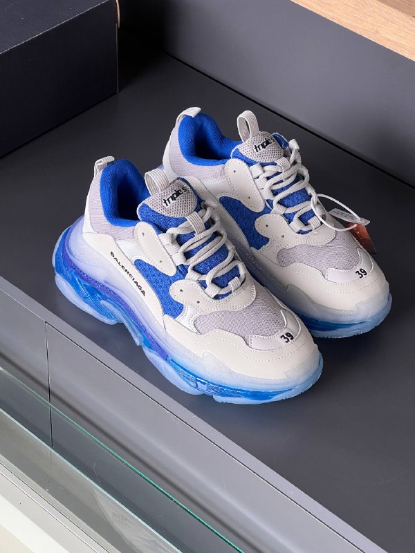 Men's Sneakers — TGggLK2v5WUC