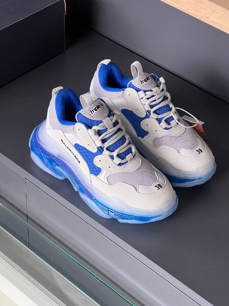 Men's Sneakers — TGggLK2v5WUC