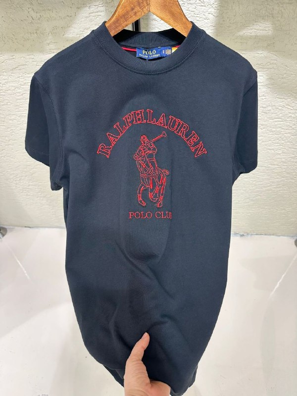 Apparel — TGglnU2SWmah view