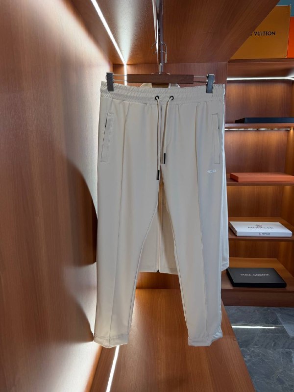 Apparel — TGgnYrDx-CBi view