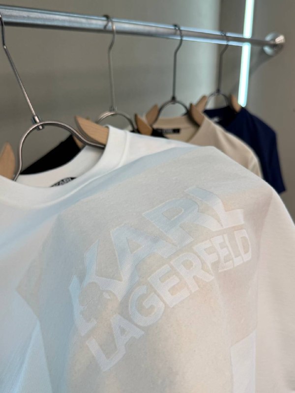 Apparel — TGgszGWhY6Bt
