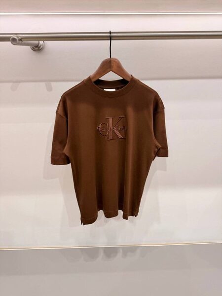 Apparel — TGh0ESrrnV0e view 6