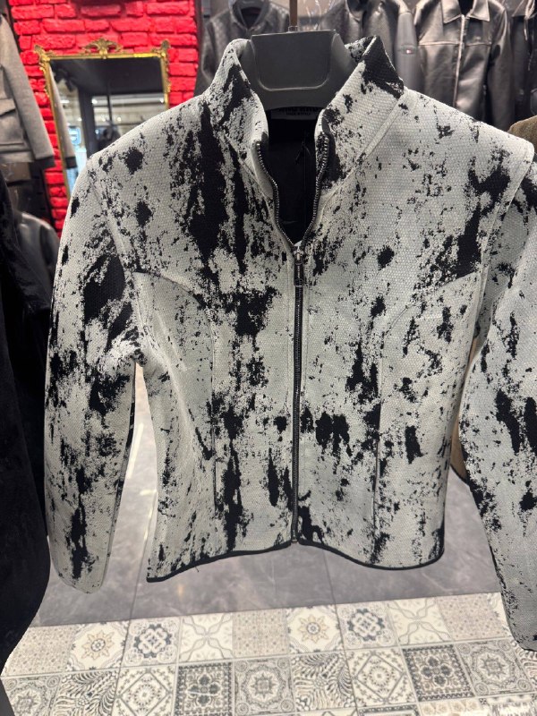 Apparel — TGh1-E5MeV6Z view