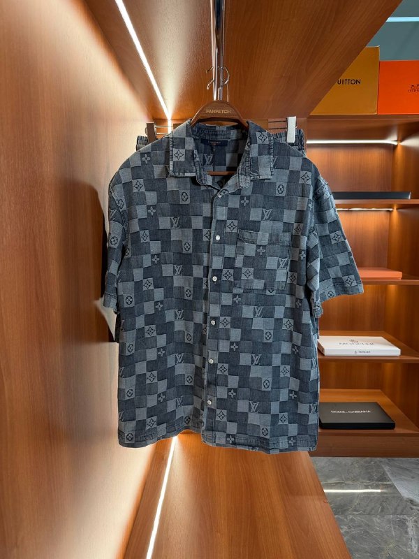 Apparel — TGh1KawUb_FE
