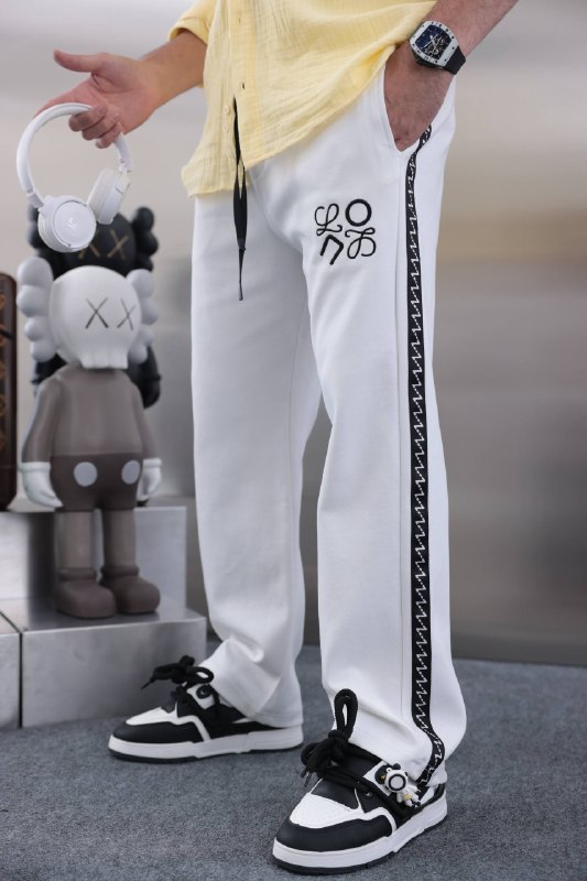 Apparel — TGh9FNsDRVOT