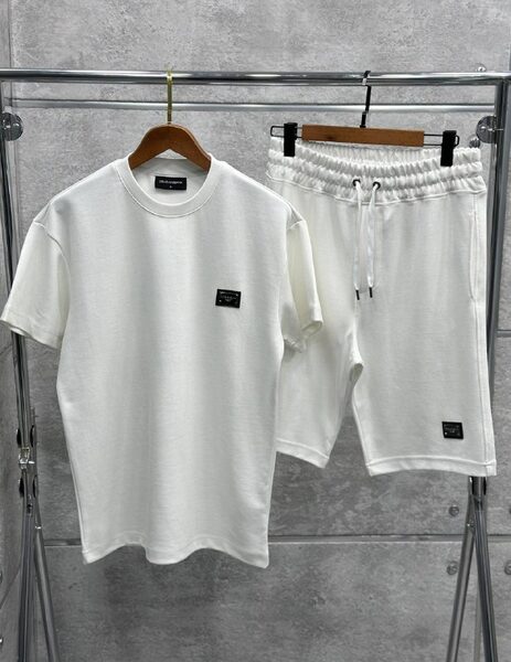 Apparel — TGhAzp72ml3T
