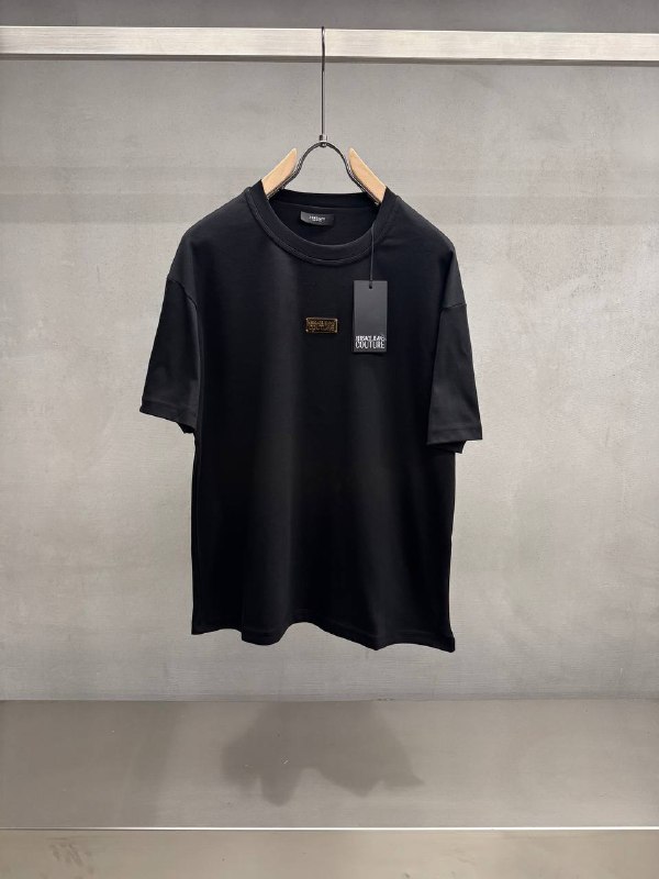 Apparel — TGhC0a5gJRM_ view