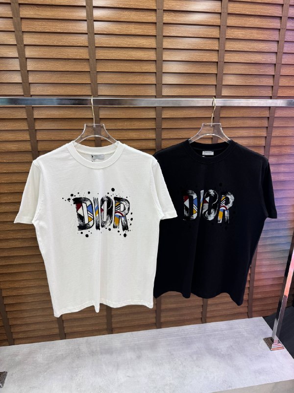 Apparel — TGhbbD5oLxl4