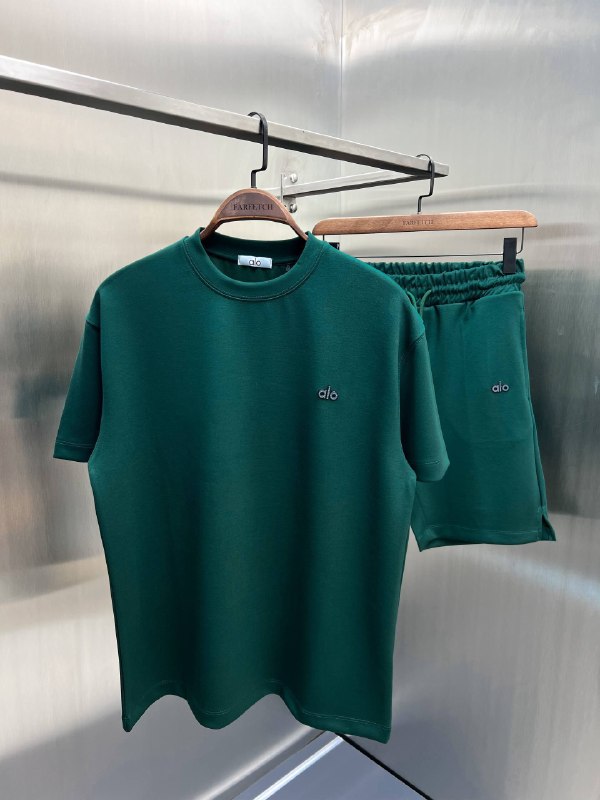 Apparel — TGhmUWe4_5FU