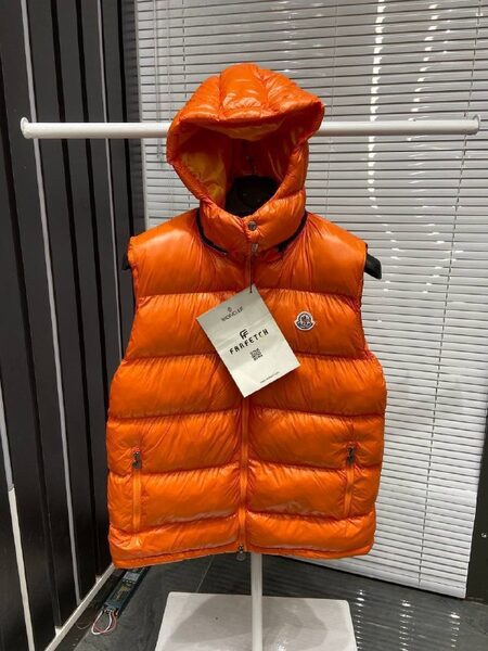 Apparel — TGhn8K2MPGbA