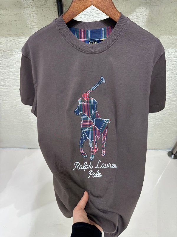 Apparel — TGhnKp42I_YW view