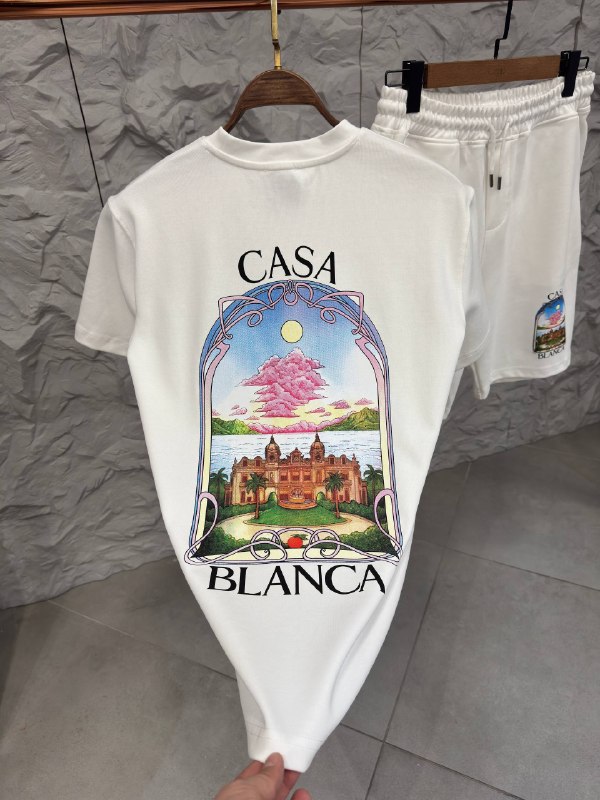 Apparel — TGhrmDd897f3