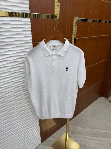 Apparel — TGhsOiD9UmM9 view 4