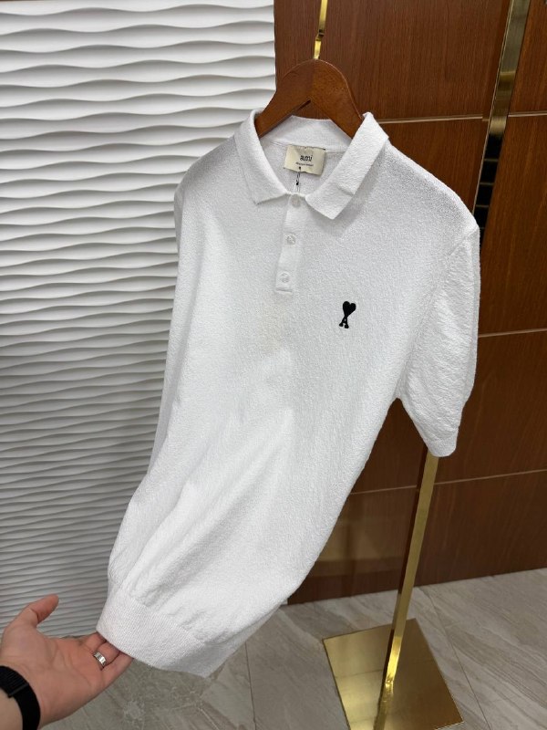 Apparel — TGhsOiD9UmM9 view