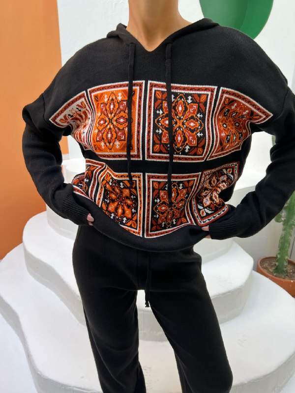 Apparel — TGhuxsudGUaC view