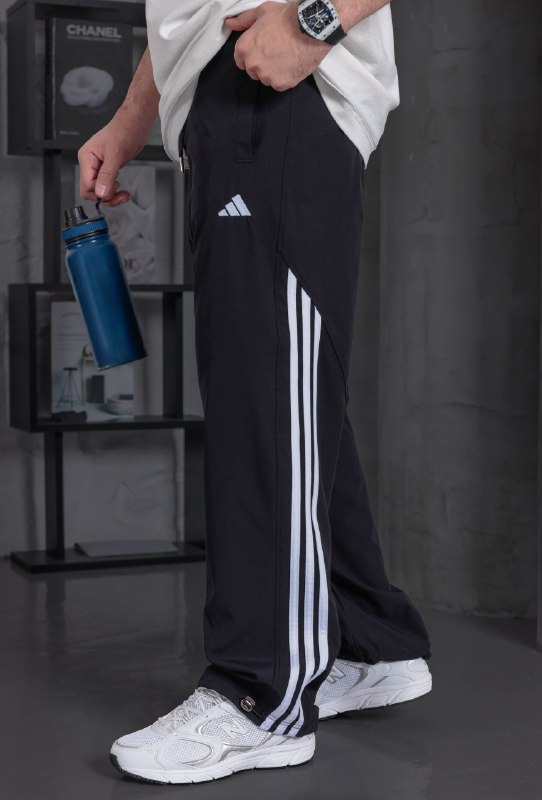 Apparel — TGhvMEUZ2IAi view