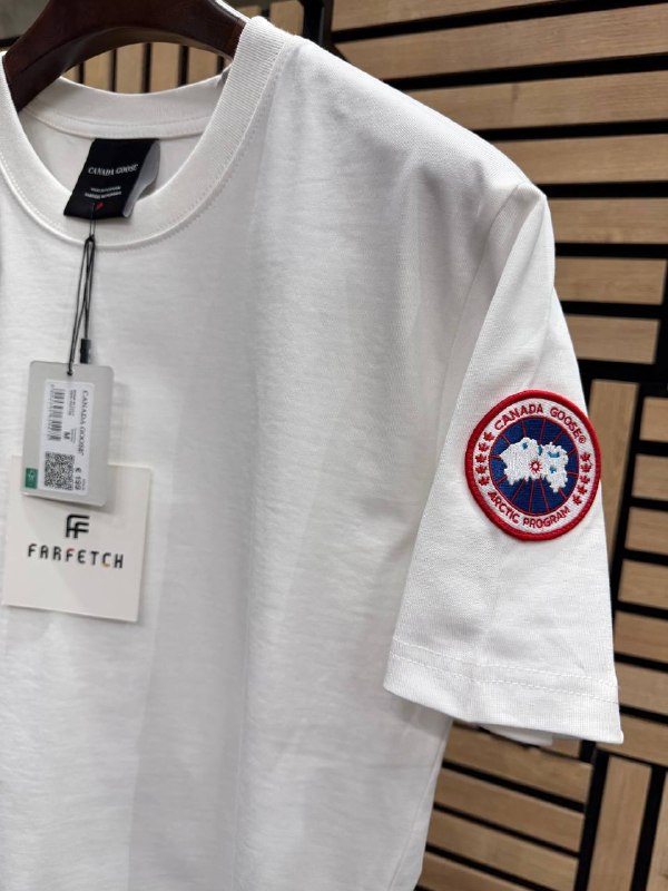 Apparel — TGi2WyaSlY46 view