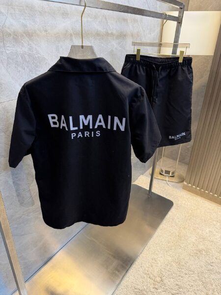 Apparel — TGi7YcMxsfB_ view 2